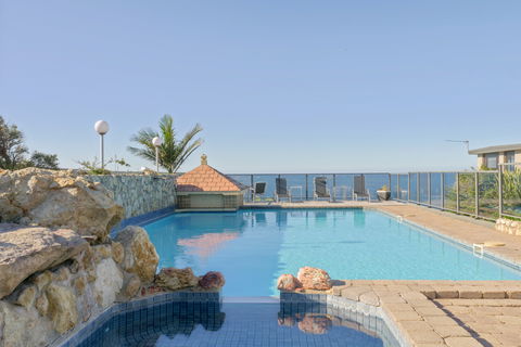 Eagle Heights Holiday Units - Scenic Unit - Accommodation Perth 0
