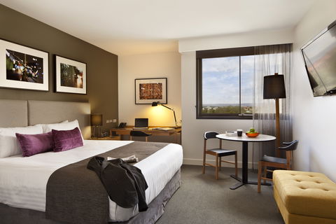East Hotel + Apartments - Accommodation Perth 4