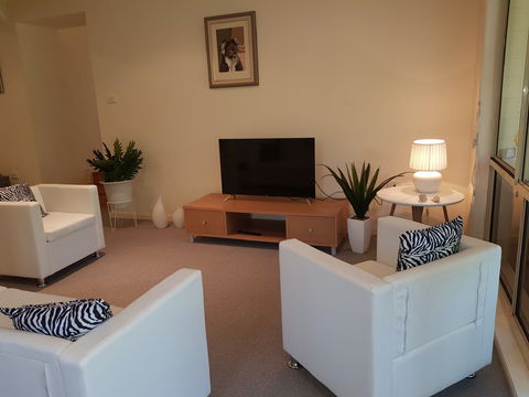 Ellie's Hide-Away At Malua Bay - Perth Resorts 2