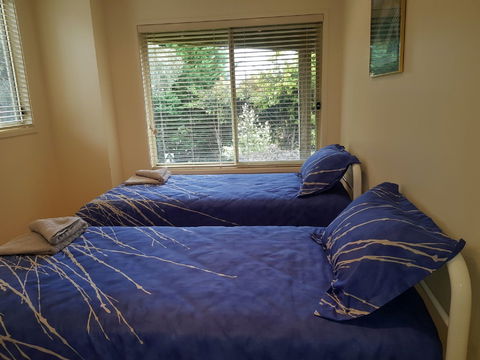 Ellie's Hide-Away At Malua Bay - Perth Resorts 7