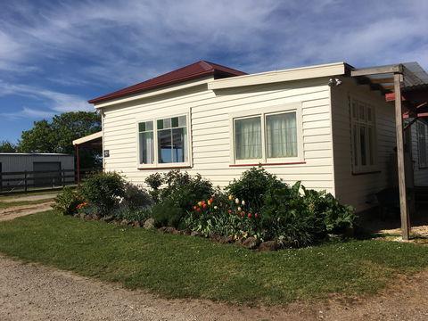 Fairview Bed And Breakfast Cottage - Accommodation Perth 0