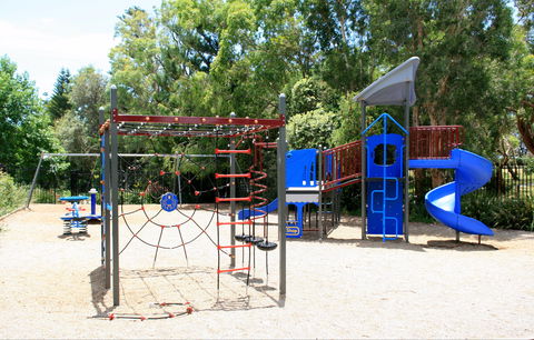 Fingal Bay Holiday Park - Accommodation Perth 3