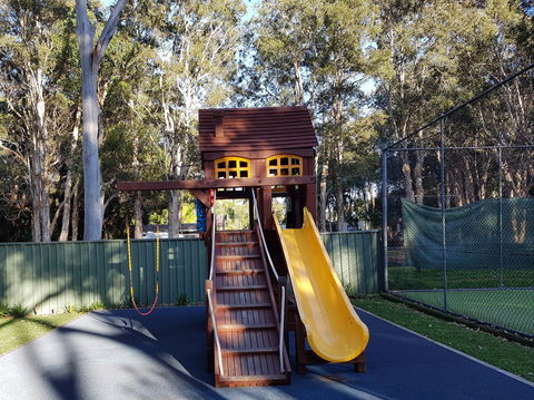 Flynns Beach Resort - Accommodation Perth 1
