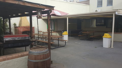 Great Eastern Hotel Motel Young - Perth Resorts 0