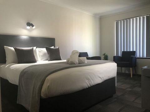 Hotel Clipper - Accommodation Perth 0