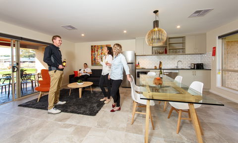 Howlong Country Golf Club Motel - Accommodation Perth 0