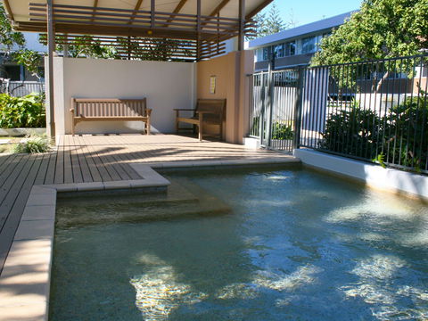 Indigo Blue Beachfront Holiday Apartments - Accommodation Perth 7