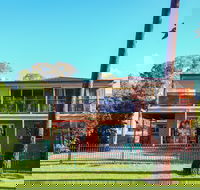 Kingfisher Lakehouse - Accommodation Perth