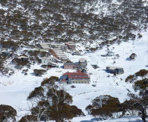 Kosciuszko Chalet Hotel - Perth Resorts 1