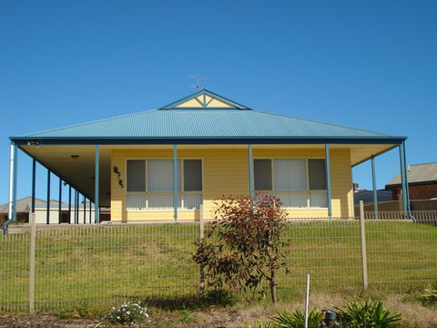 Larasa - Accommodation Perth 0