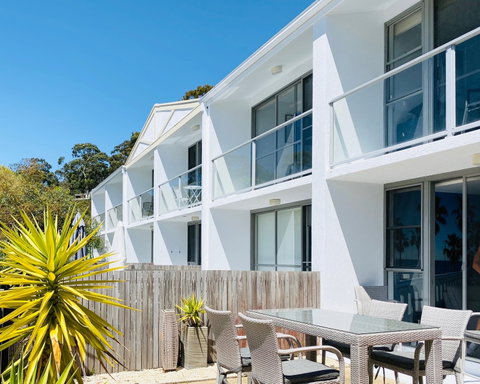 Lorne World - Accommodation Perth 1