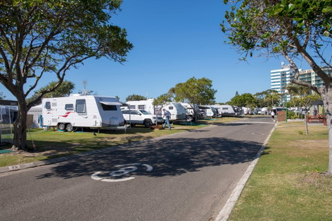 Maroochydore Beach Holiday Park - Accommodation Perth 2