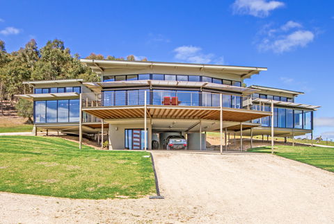 McLaren Eye - Accommodation Perth 1