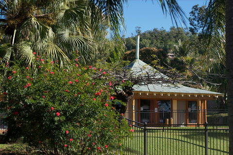 Nomads Airlie Beach - Perth Resorts 2