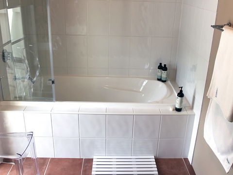 Outlook BnB - Accommodation Perth 8