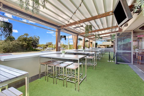 Quality Hotel Sands - Accommodation Perth 2