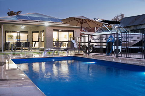 Renmark River Villas - Perth Resorts 1