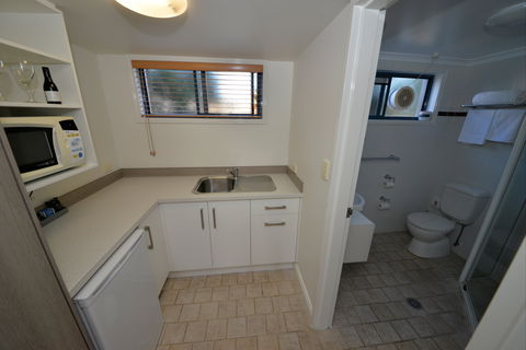 Rockpool Motor Inn - Accommodation Perth 2