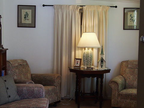 Settlers Cottage - Accommodation Perth 2