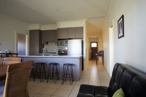 Shamore Apartments - Eleventh Street Mildura - Accommodation Perth 3
