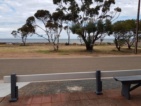 Sunset Sippers - Accommodation Perth 0