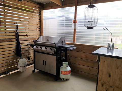 Sunset Sippers - Accommodation Perth 7