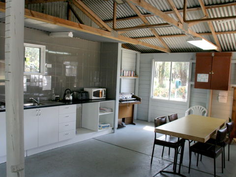 Tall Timbers Caravan Park - Accommodation Perth 4