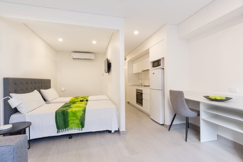 The Merchant Hotel - Accommodation Perth 0