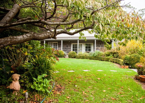 The Studio & The Barn - Accommodation Perth 0