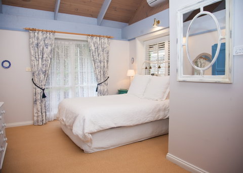 The Studio & The Barn - Accommodation Perth 3