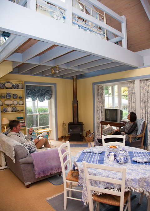 The Studio & The Barn - Accommodation Perth 4