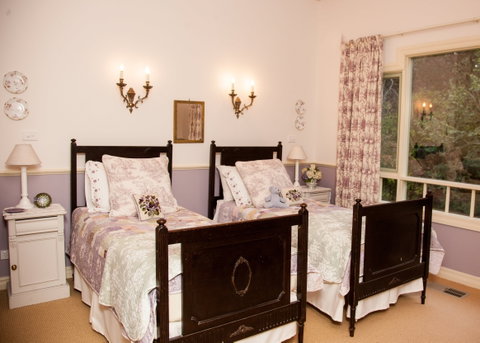 The Studio & The Barn - Accommodation Perth 8