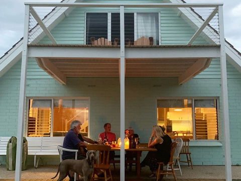 The Lobster - Accommodation Perth 2
