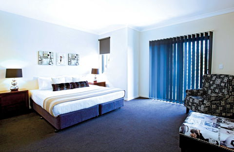 Astina Central Apartments - Accommodation Perth 2