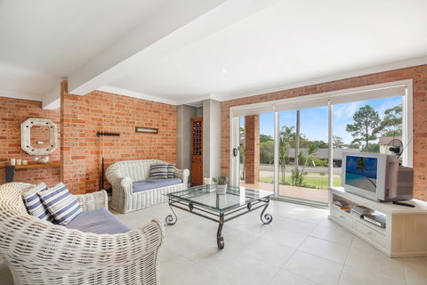 Bay Beauty - Perth Resorts 0