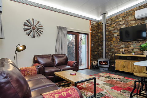 Eagle Foundry Bed & Breakfast - Accommodation Perth 0