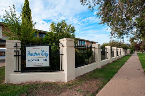 Garden City Motor Inn - Accommodation Perth 0