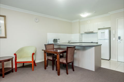 Hotel Gloria - Accommodation Perth 1