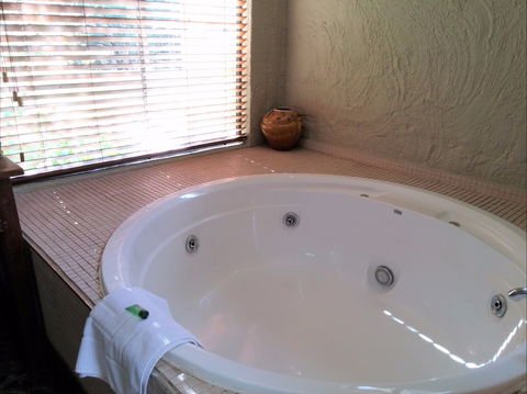 Milton Country Cottages - Accommodation Perth 2