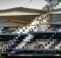 Page Drive Blanchetown  -River Shack Rentals - Accommodation Perth