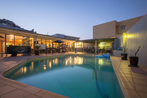 Sydney Beachouse YHA - Collaroy - Accommodation Perth 0