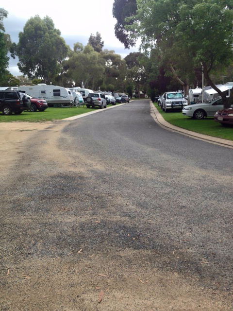 Young Caravan Tourist Park - Perth Resorts 2