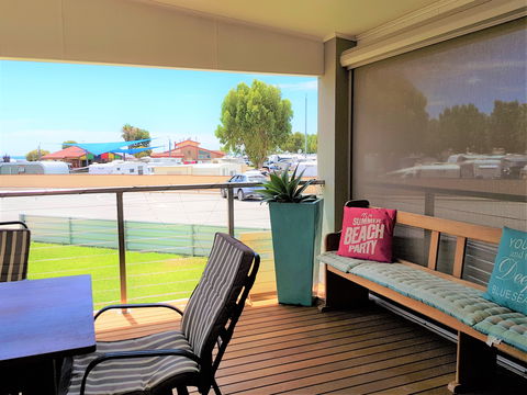 AVitamin Sea - Accommodation Perth 0