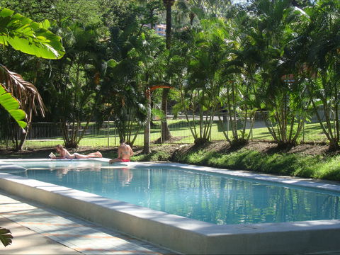 Base Airlie Beach Resort - Perth Resorts 1