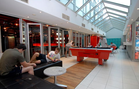 Base Backpackers St Kilda - Accommodation Perth 1