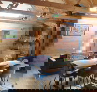 Blue Wren Haven - Perth Resorts