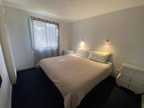 Elliston Caravan Park - Accommodation Perth 2