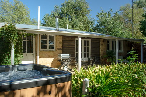 Ford Cottage Bed & Breakfast - Perth Resorts 0