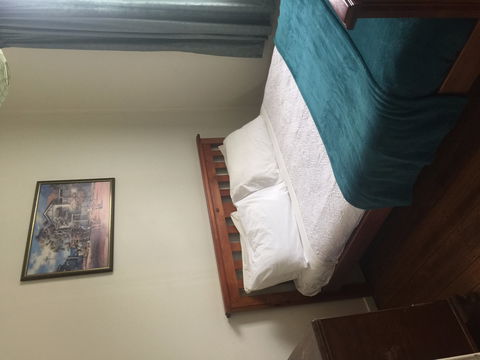 Lake Leake Inn - Accommodation Perth 1