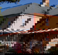 Meredith House And Mews - Accommodation Perth